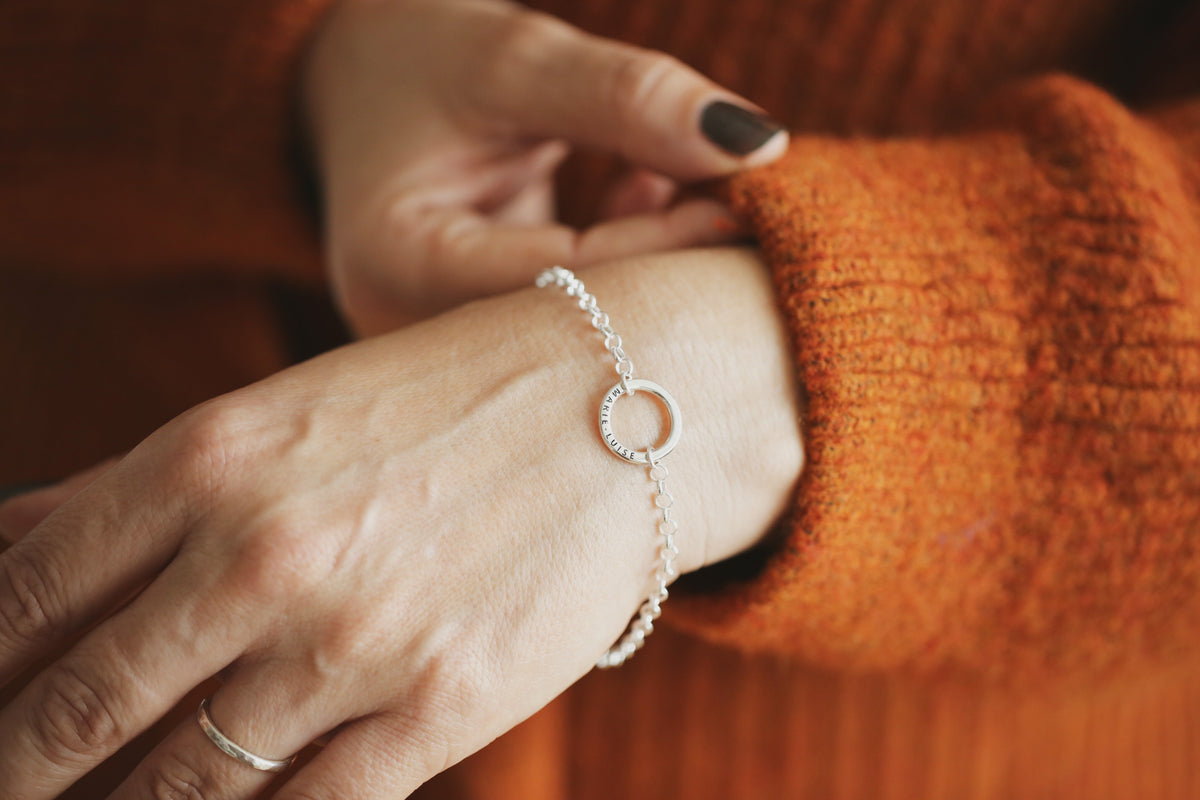 Ein Fan vom minimalistischen Schmuck? Unsere neusten Kreationen.